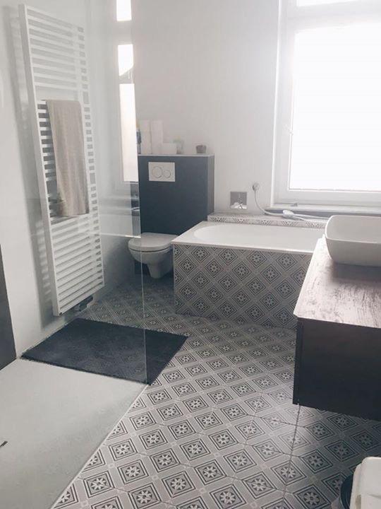 La Madeleine Rosalie 20X20