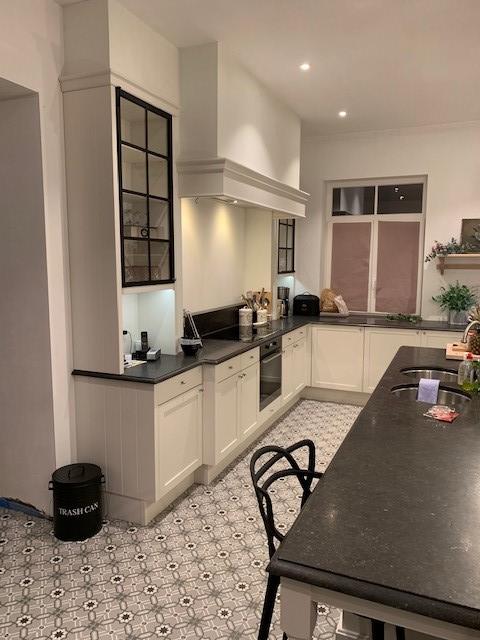 La Madeleine Odie 20X20